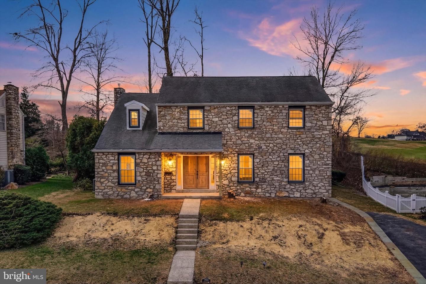 658 W Rolling Road, Springfield