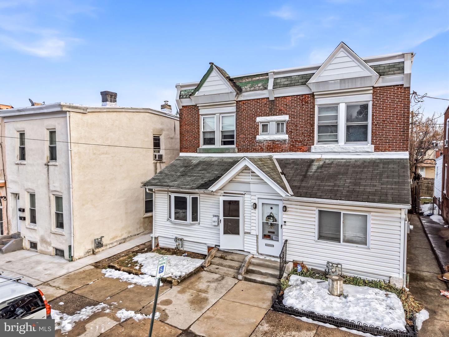 507 W 7th Street