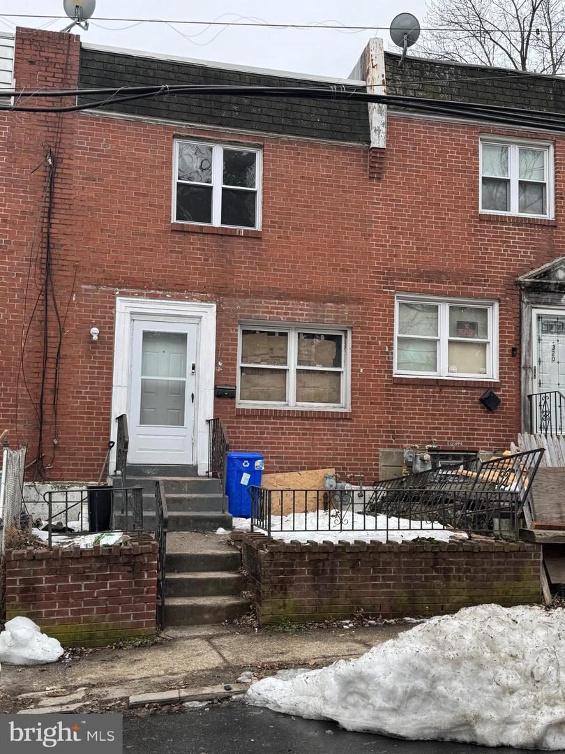 318 Fern Street, Darby