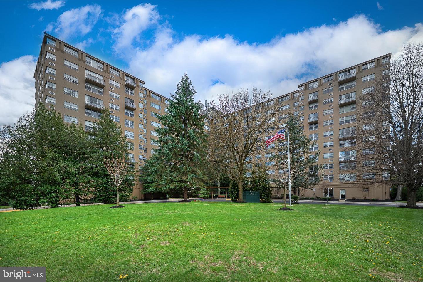 1030 E Lancaster Ave #128, Bryn Mawr