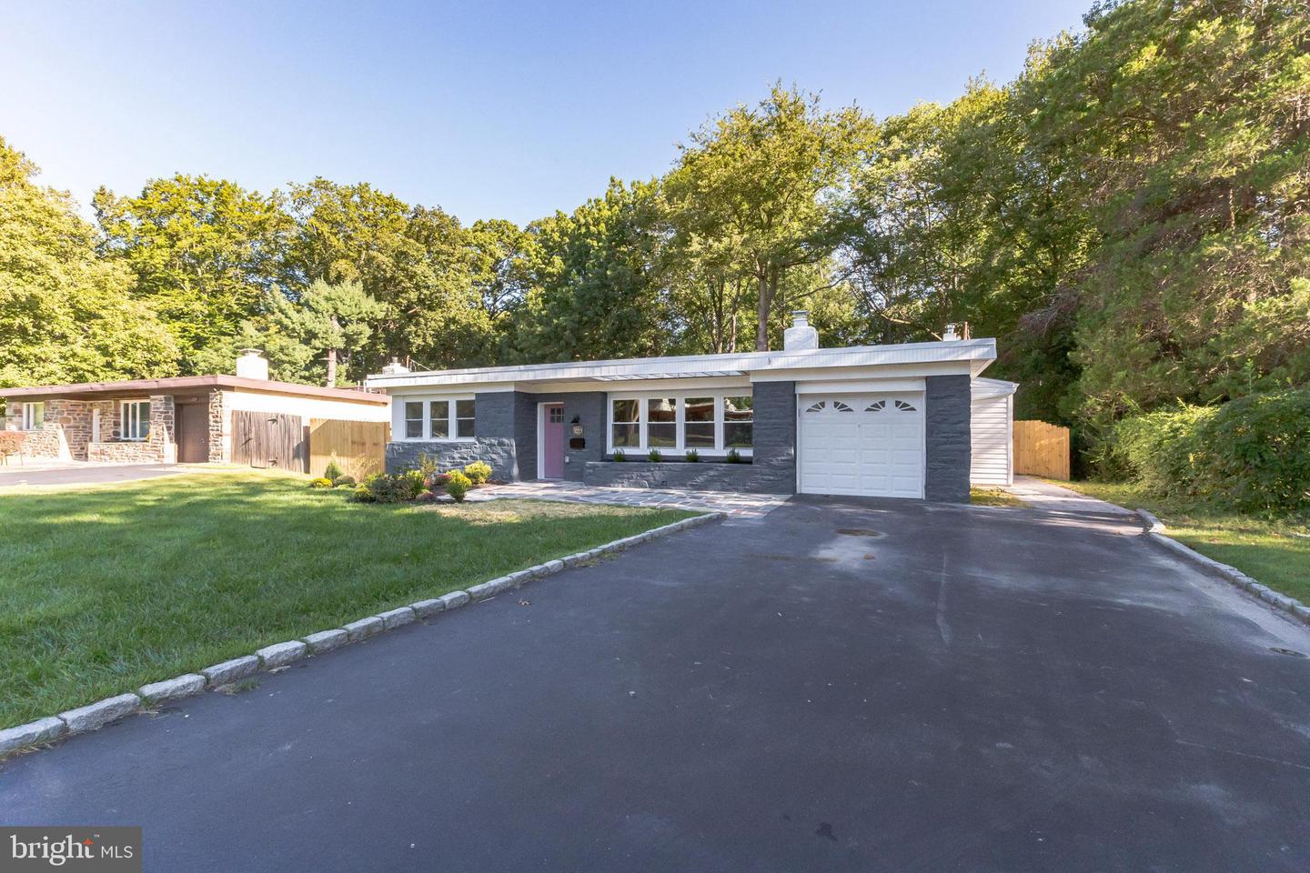2213 Windsor Circle, Broomall