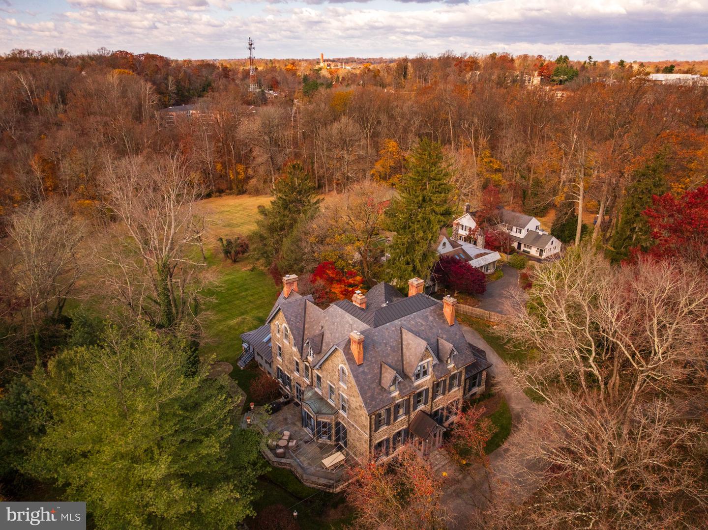 228 S Radnor Chester Road, Villanova