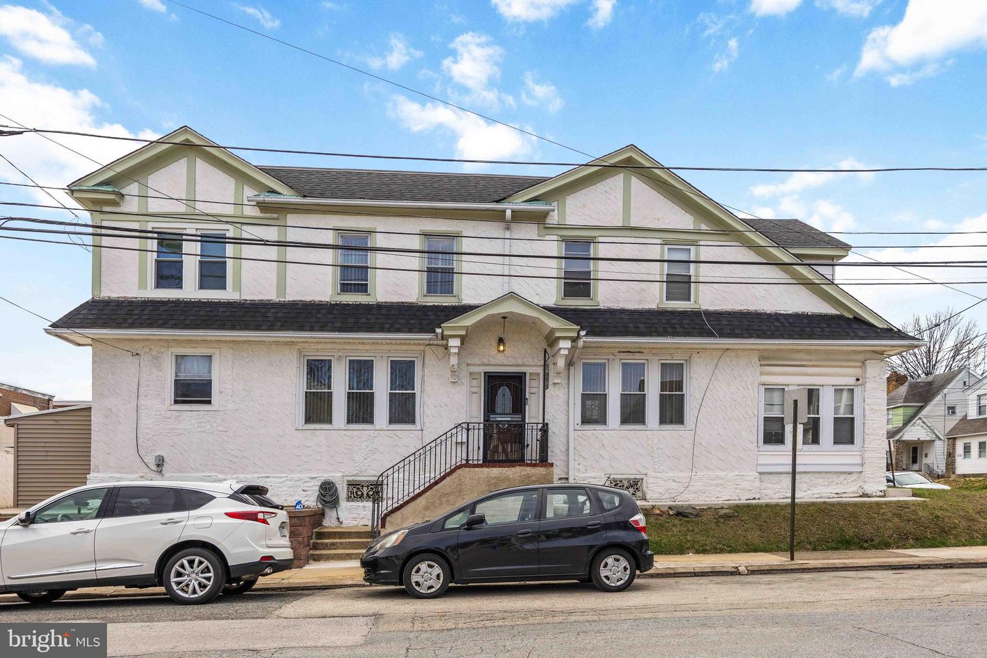 537 Elm Avenue