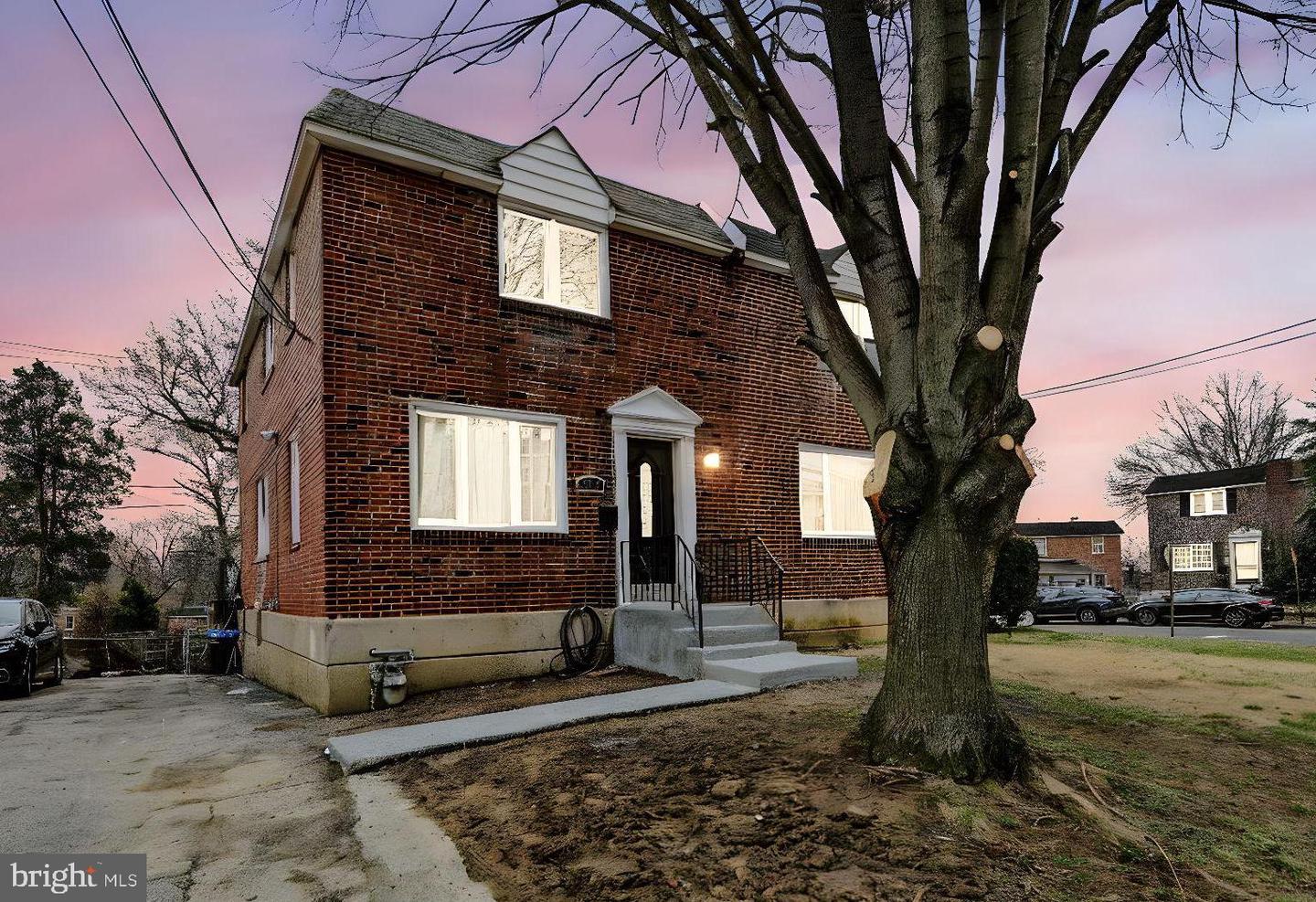 421 Poplar Street, Sharon Hill