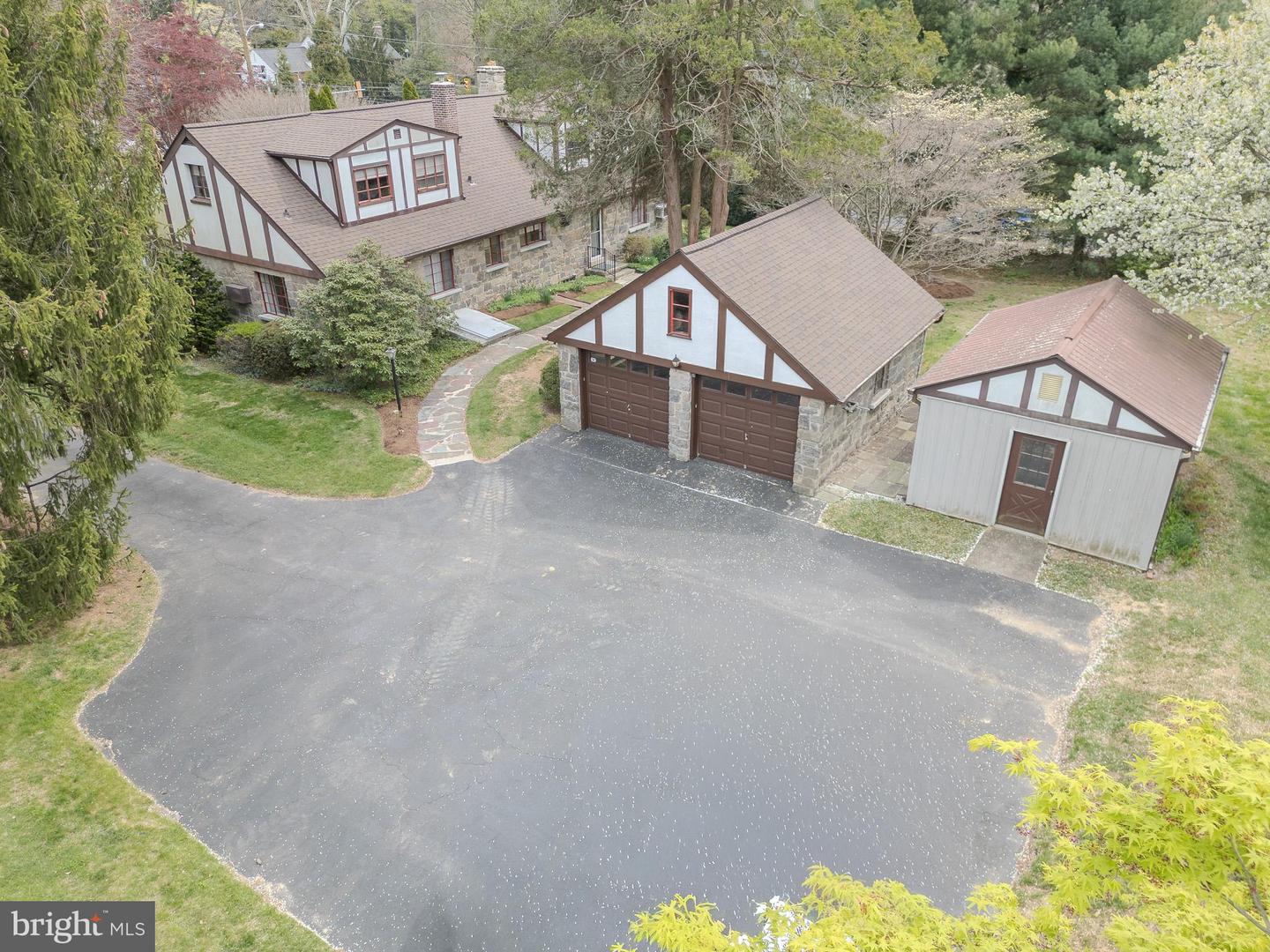 153 W Rose Valley Road, Rose Valley