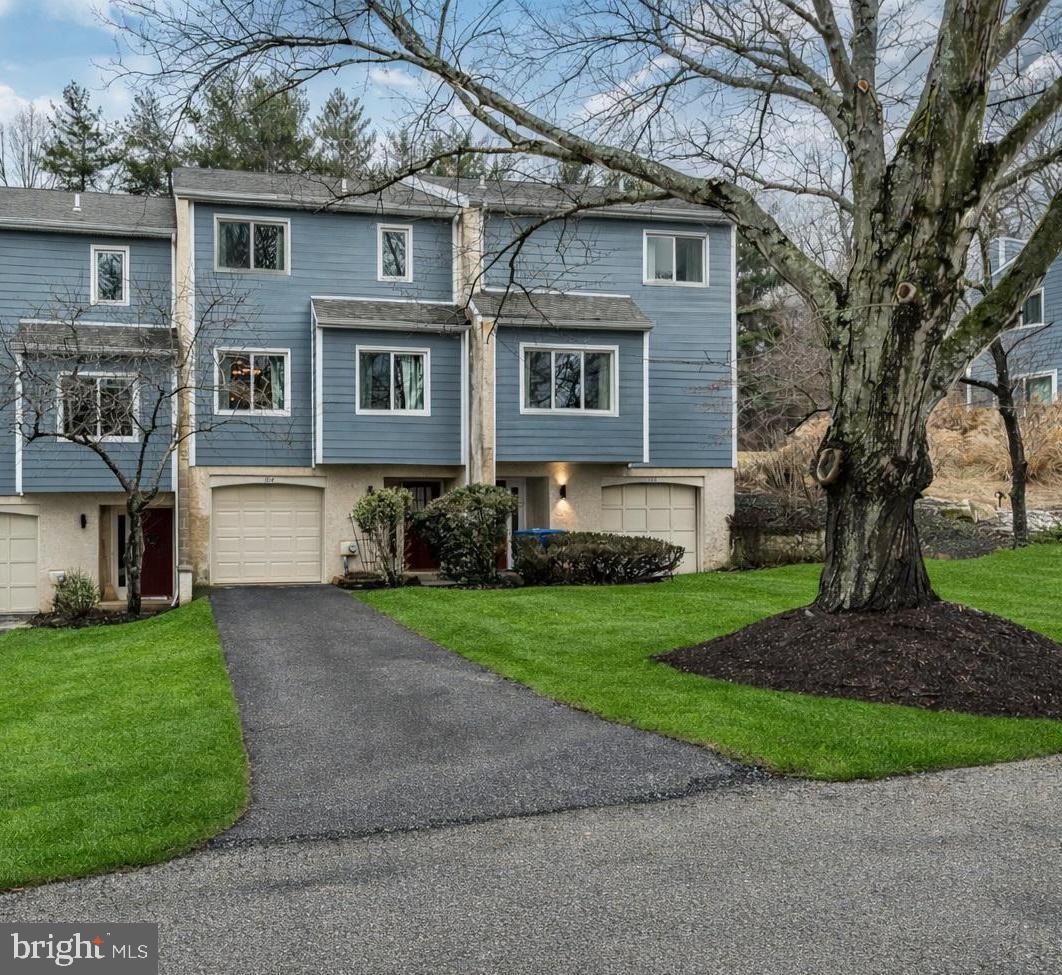 104 S Point Drive #104