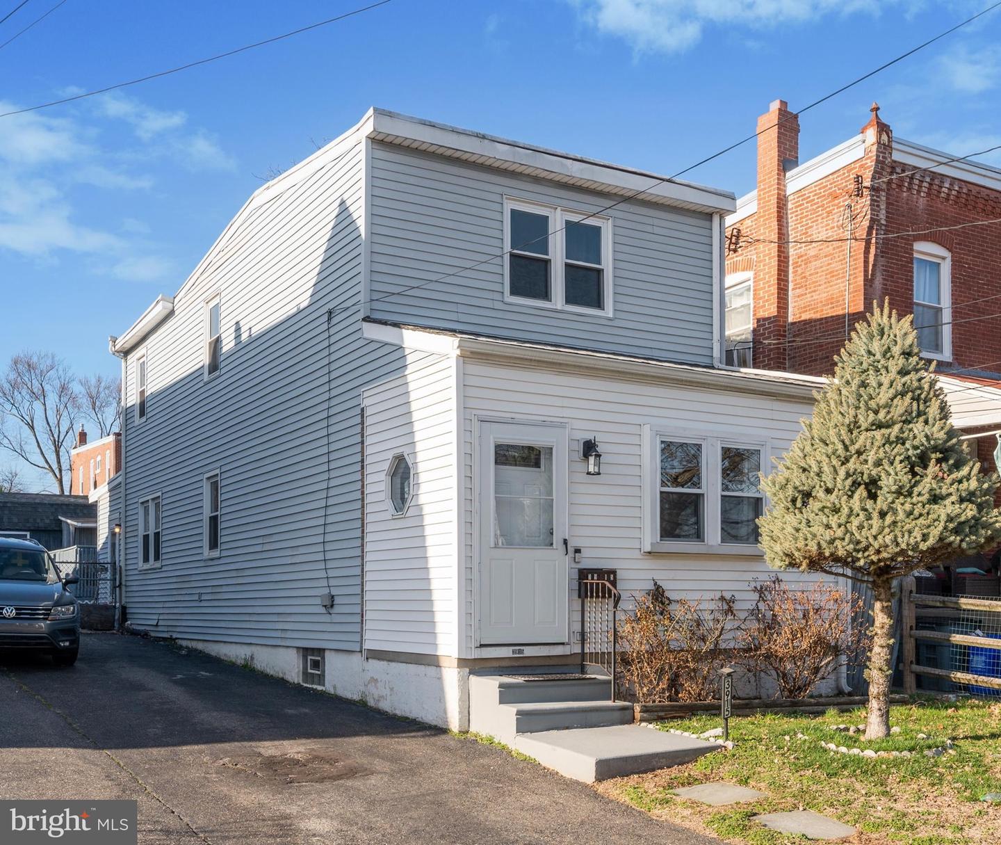 3915 James Street