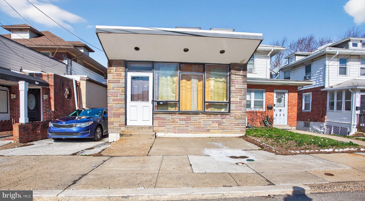 637 Chester Pike
