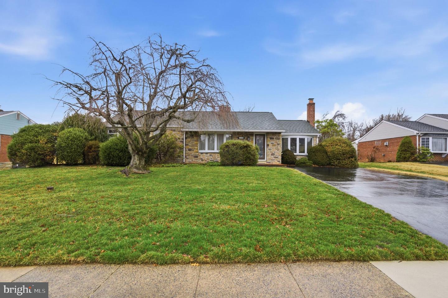 110 S New Ardmore Avenue, Broomall