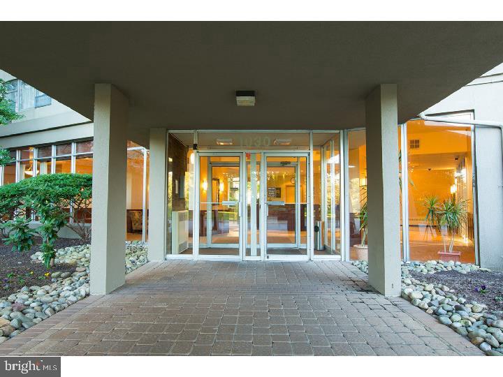 1030 E Lancaster Ave #410