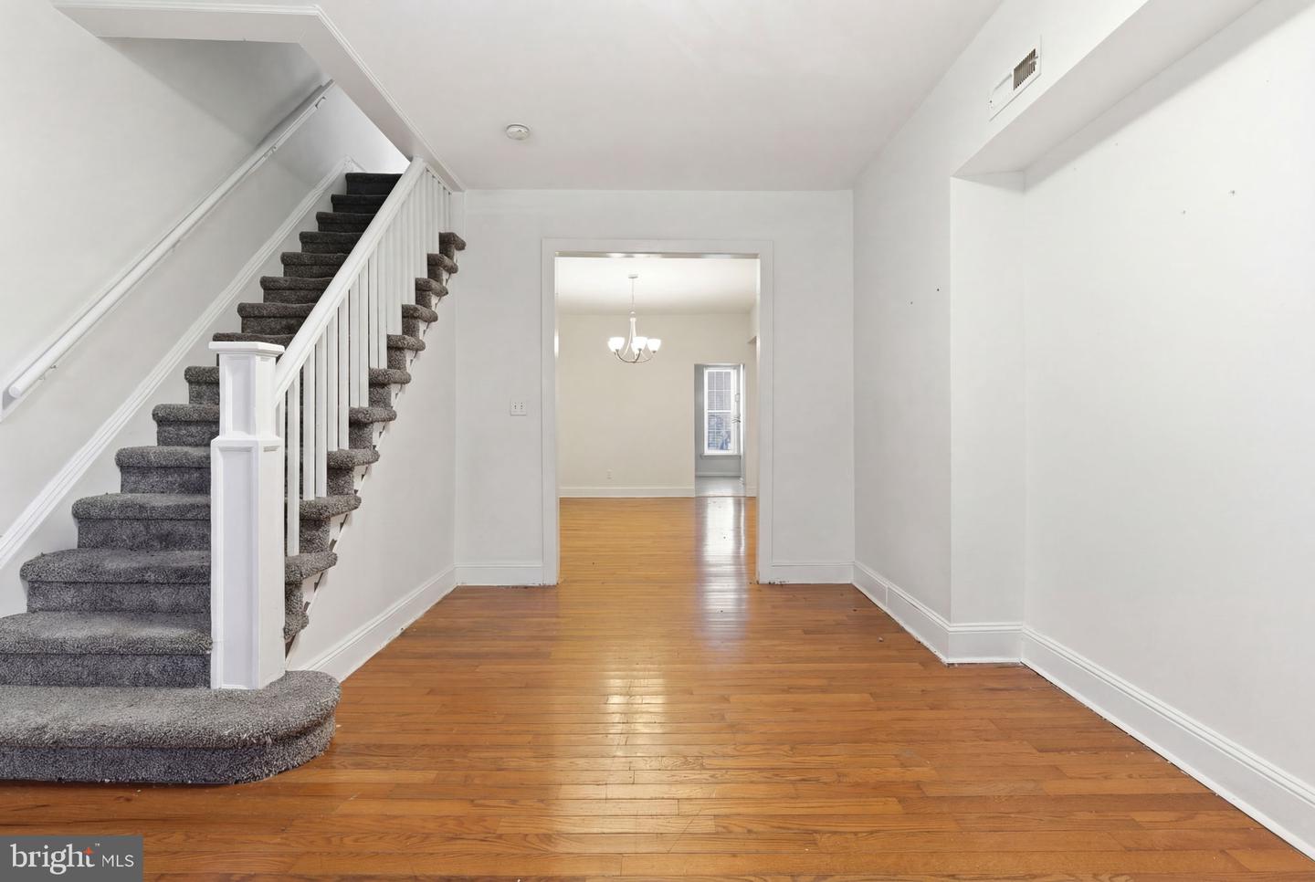 1421 E 11th Street, Crum Lynne