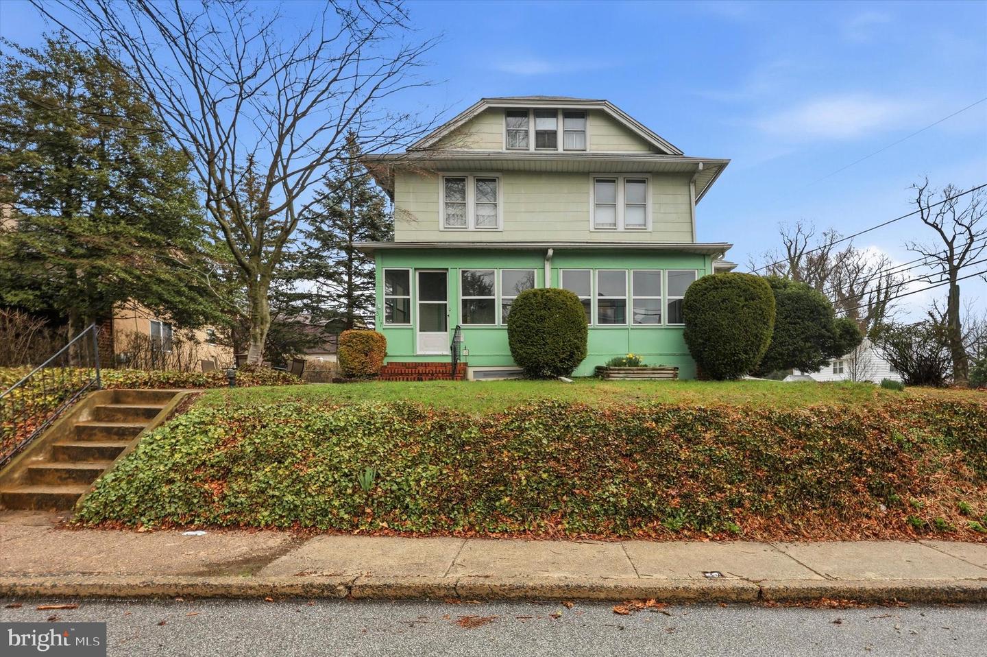 317 E Glenolden Avenue, Glenolden