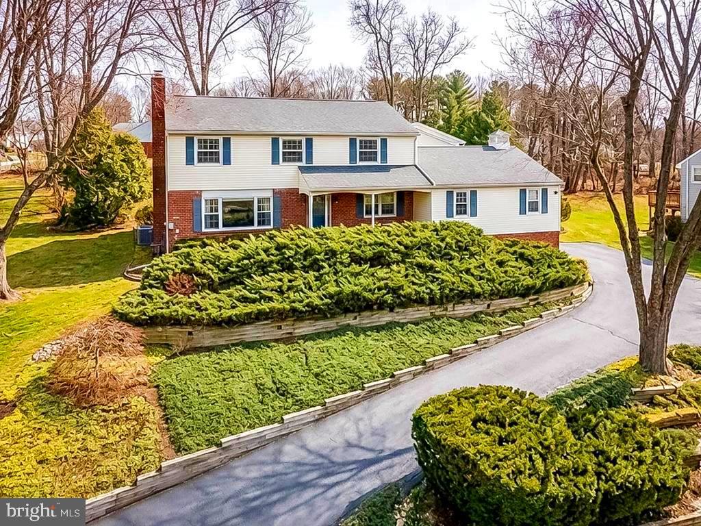 221 Foxcroft Road, Broomall