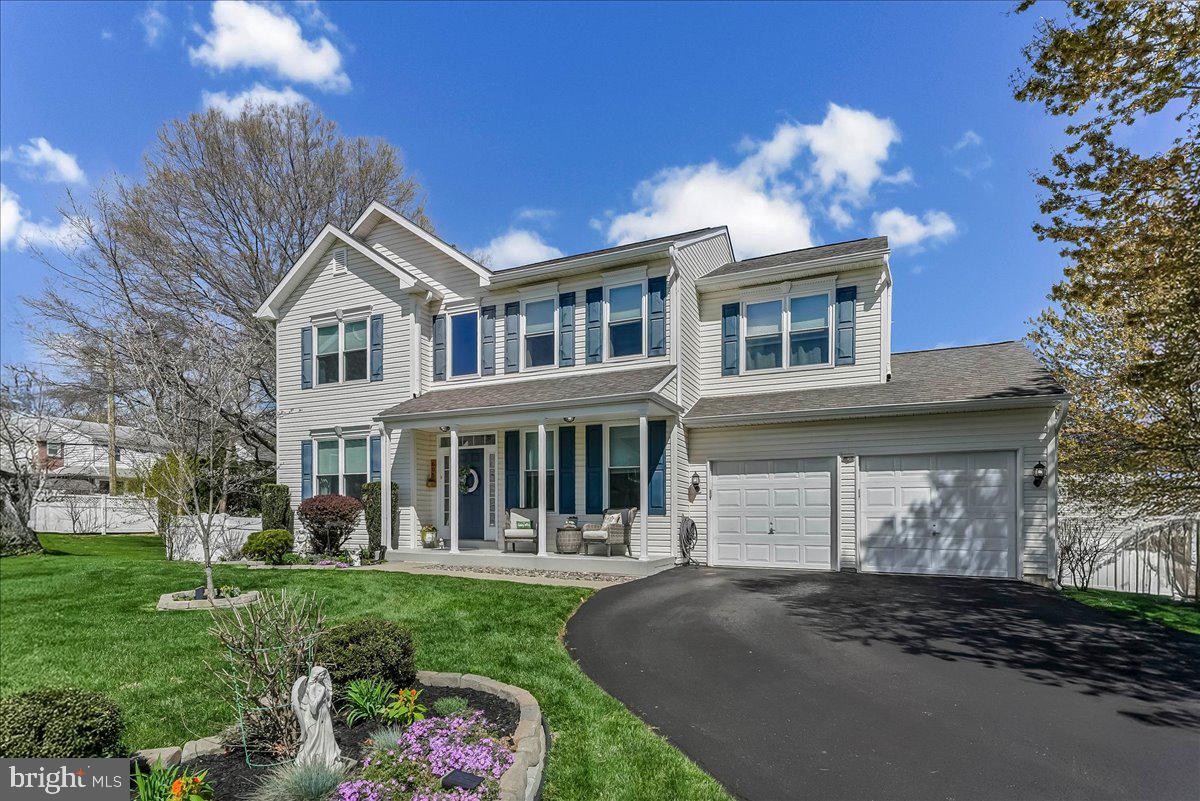 605 Barclay Circle, Springfield
