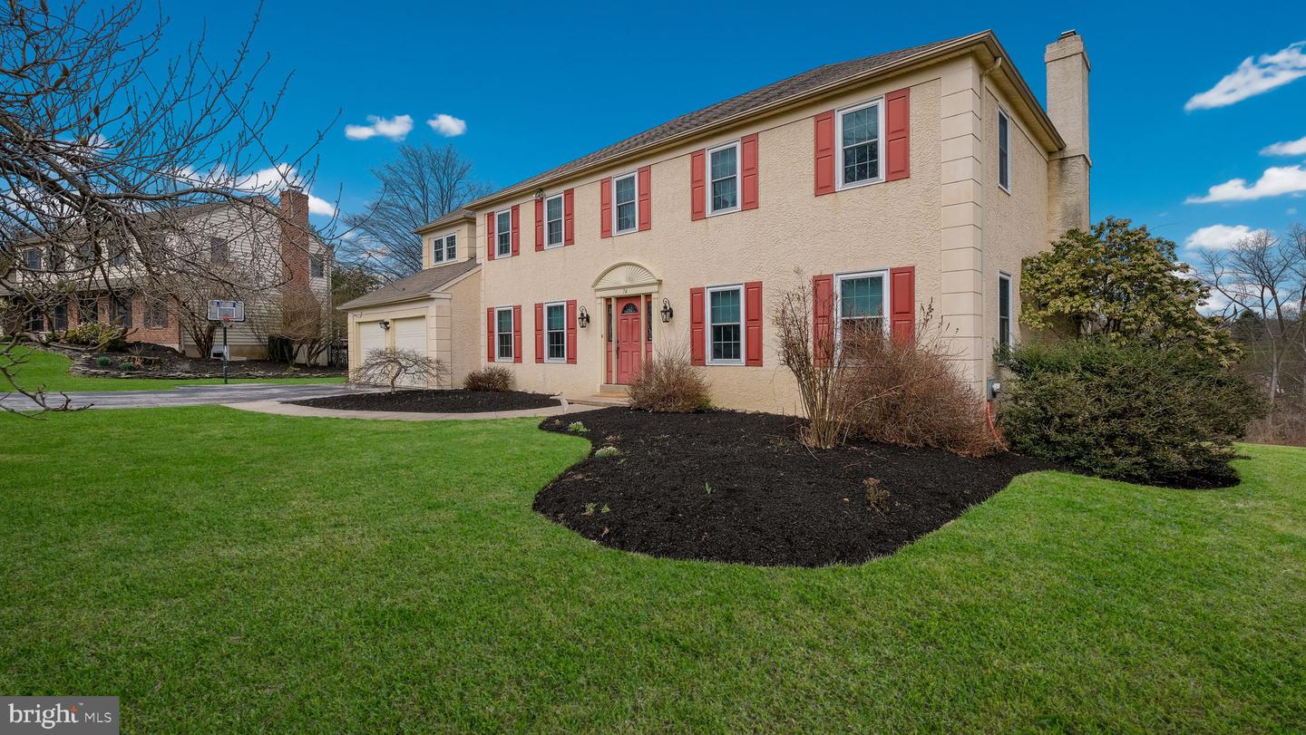 74 Hargrave Lane, Media