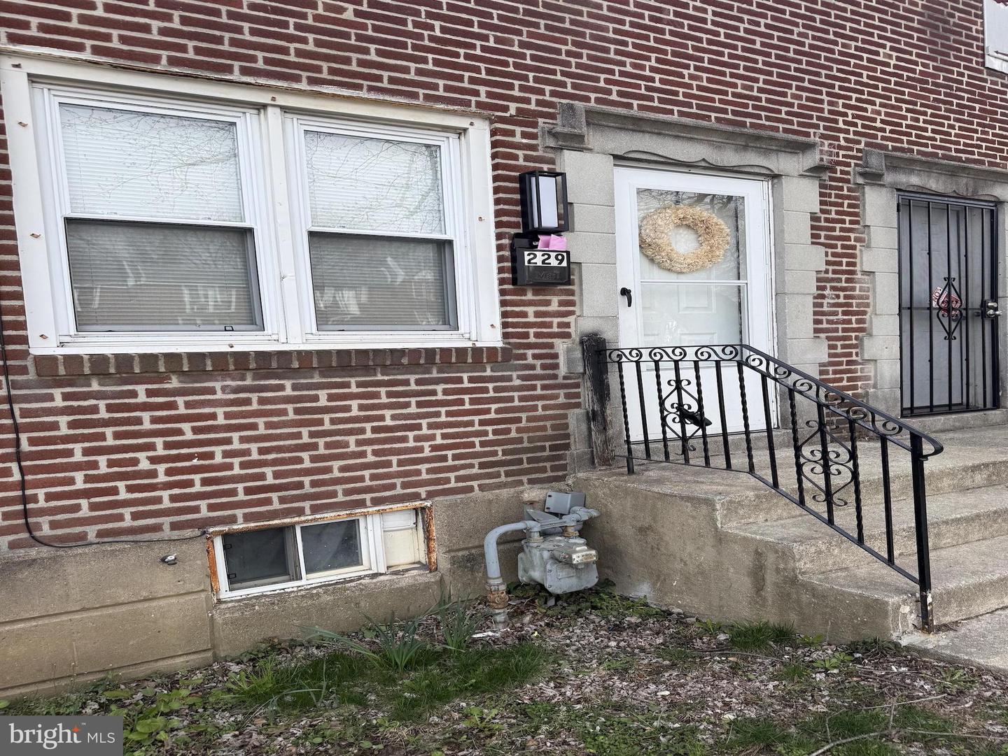 229 W 22nd Street