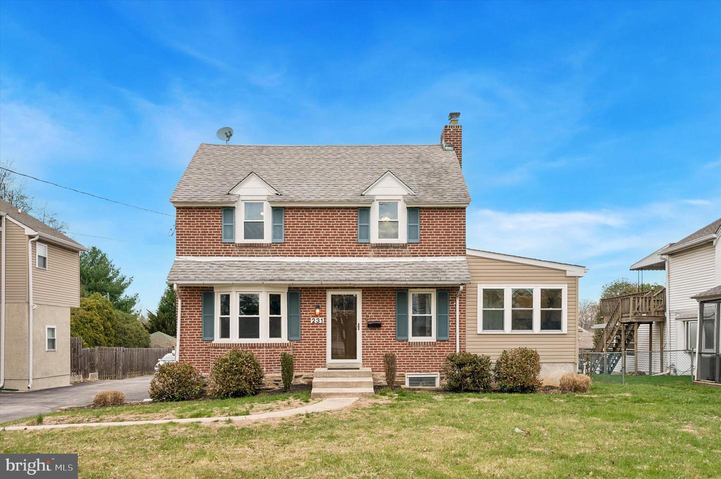 231 E Woodland Avenue, Springfield