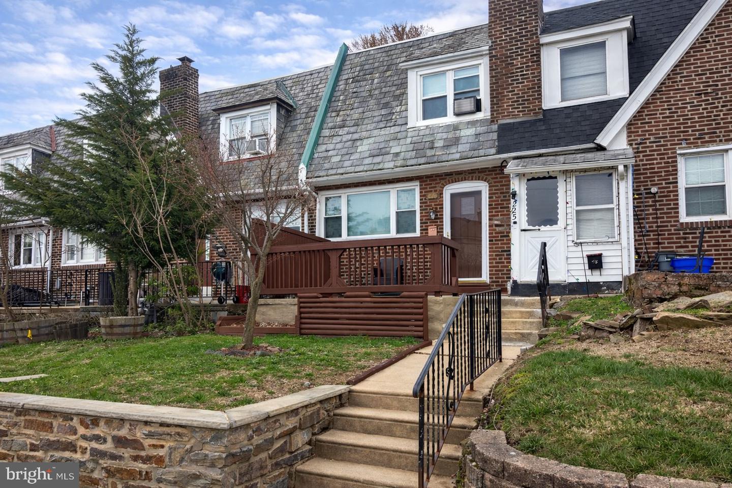 227 N Linden Avenue
