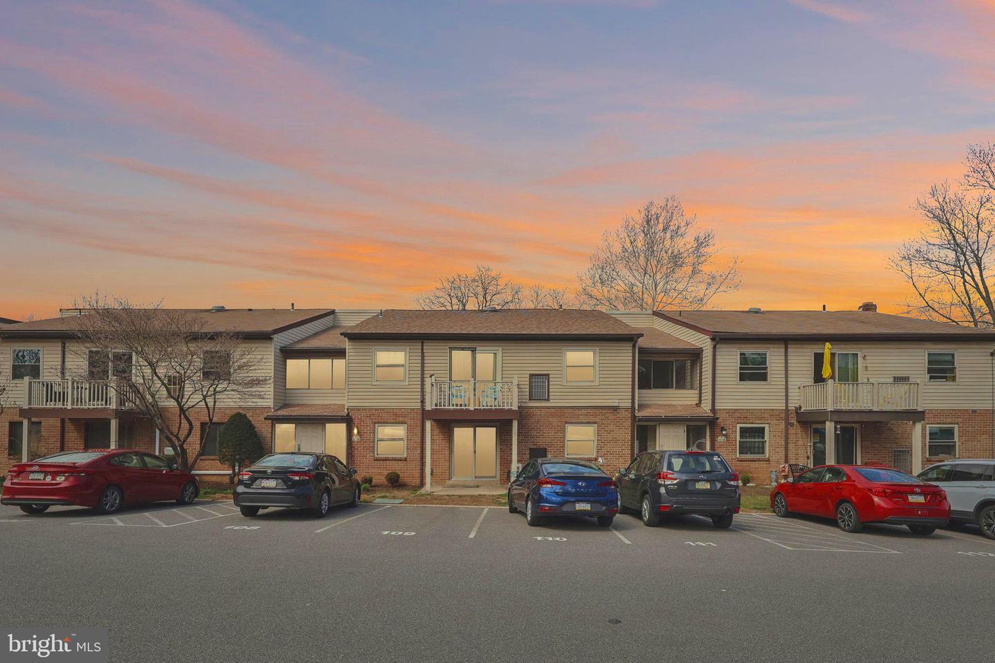 280 Bridgewater Road #f8, Brookhaven