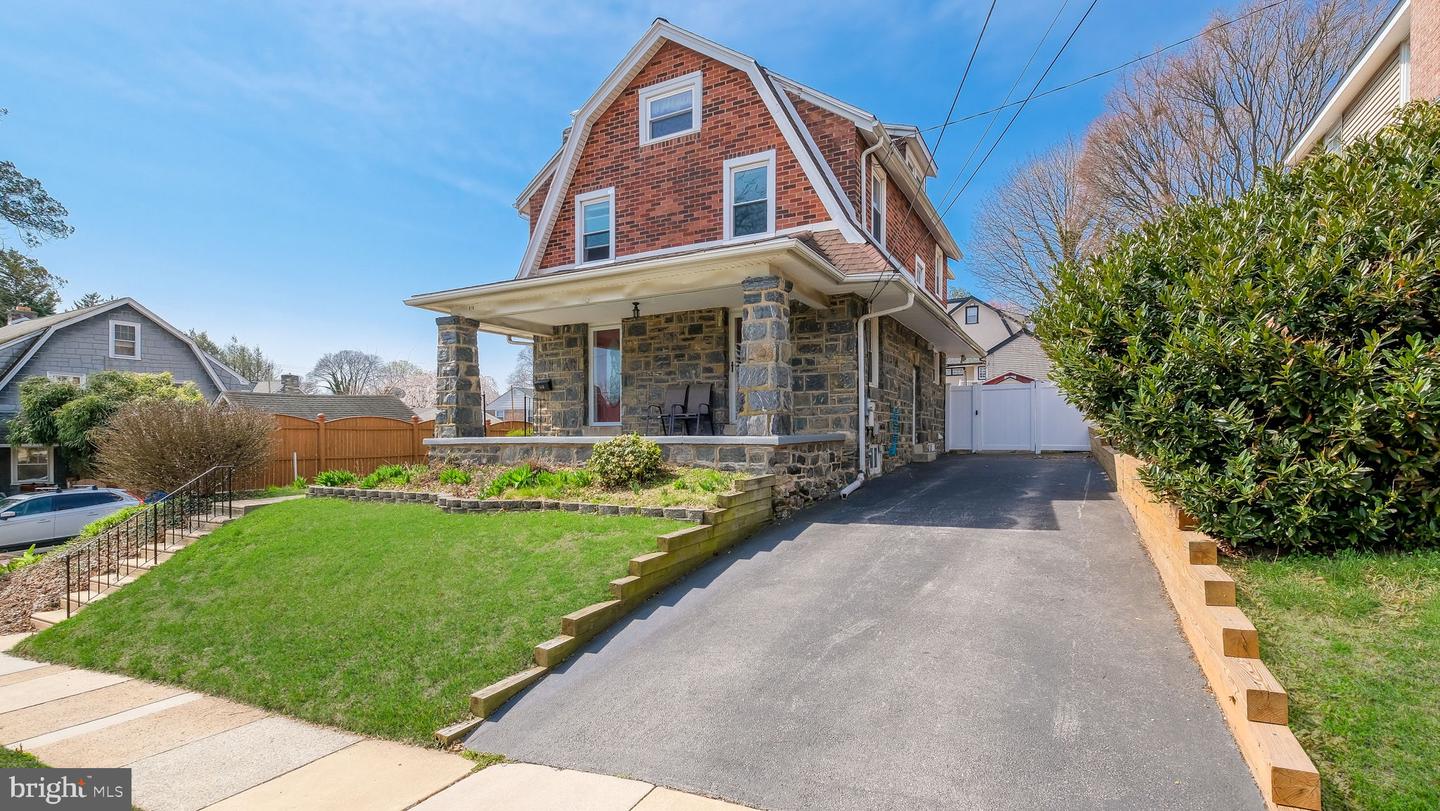 816 Foss Avenue
