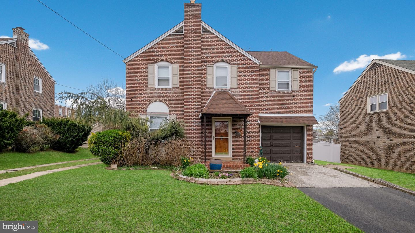 907 Kenwood Road, Drexel Hill