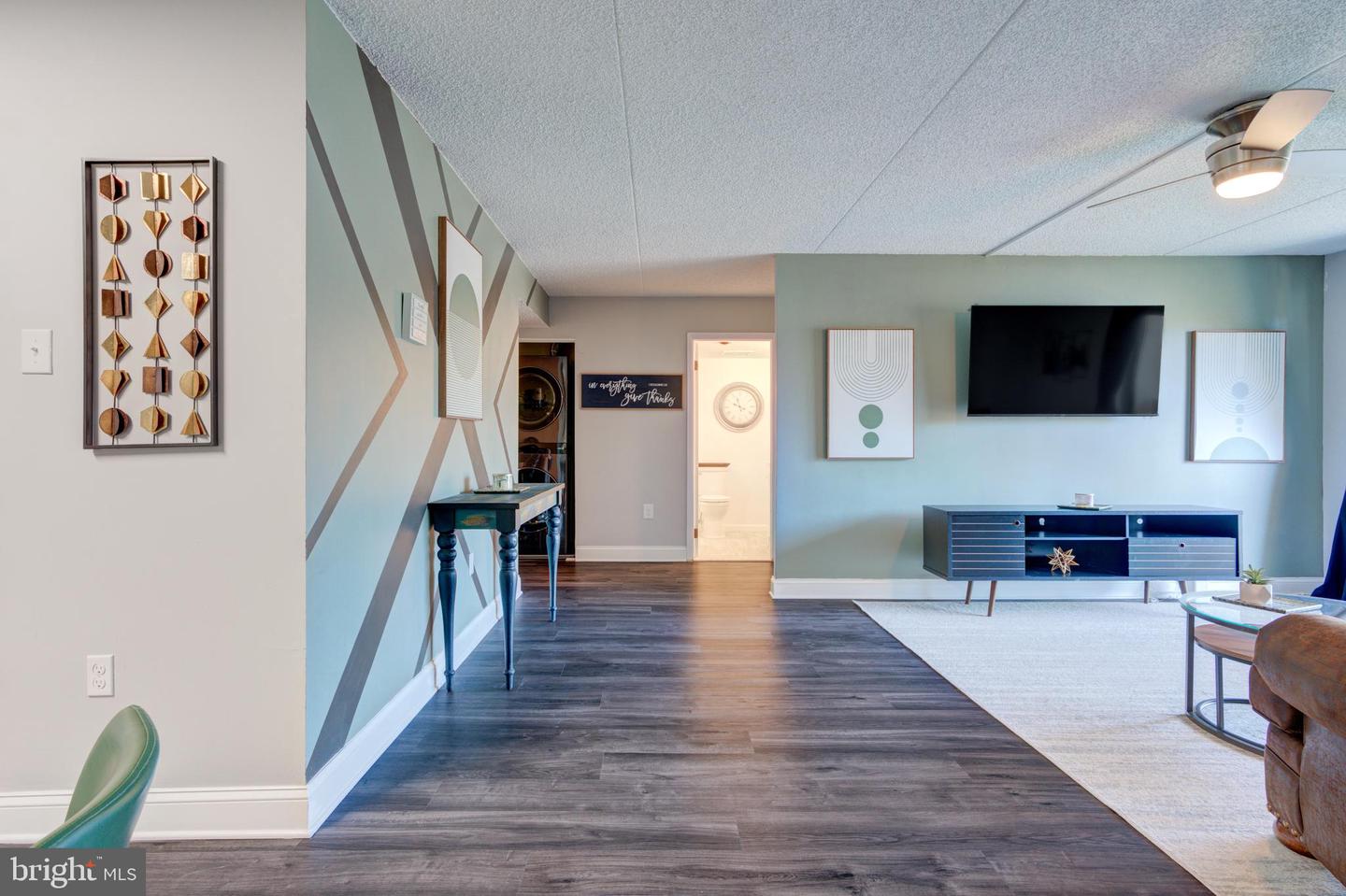 700 Avondale Road #6e, Wallingford