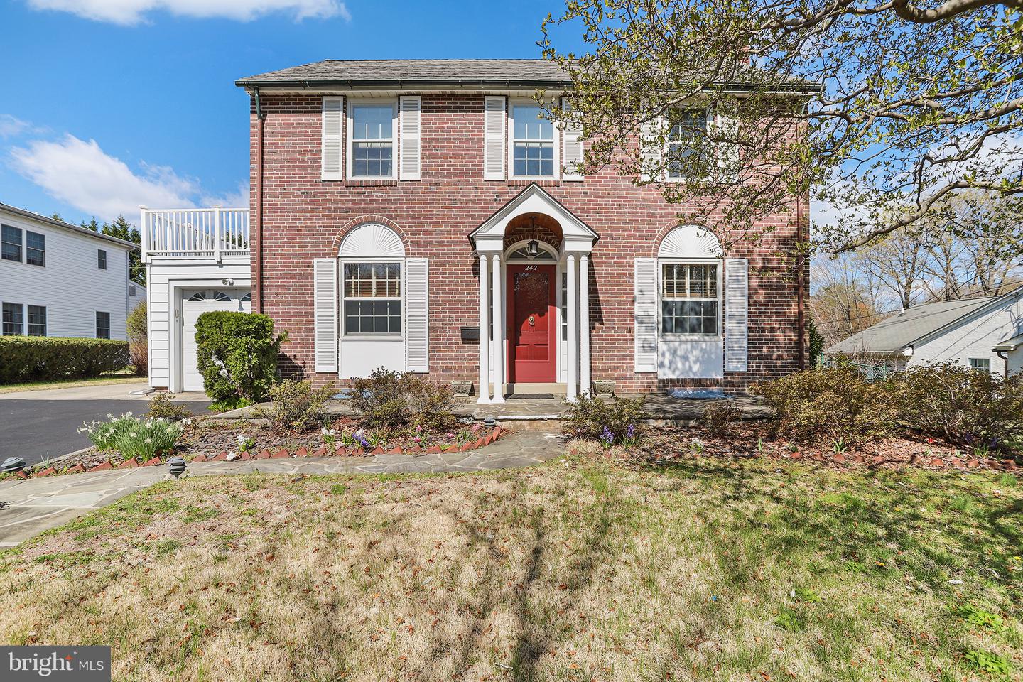 242 N Rolling Road, Springfield