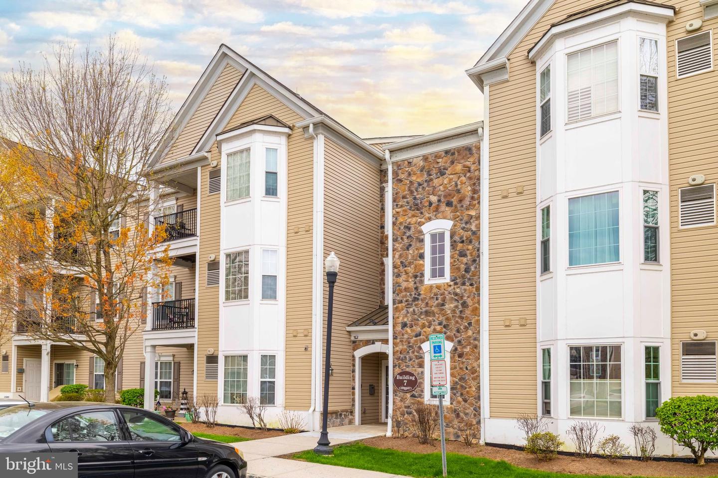 714 Creekside Drive, Brookhaven