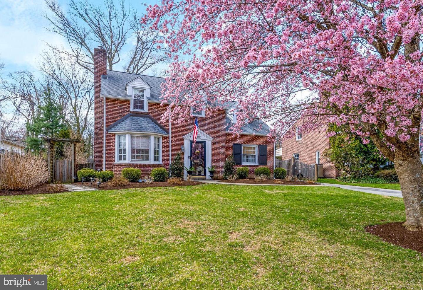 526 W Beechtree Lane, Wayne