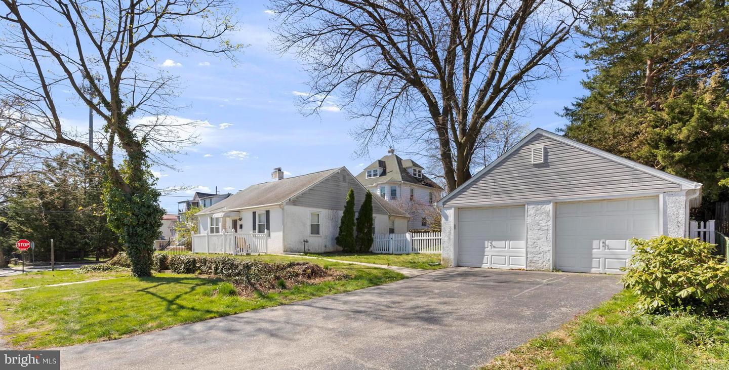 1001 Primos Avenue, Secane