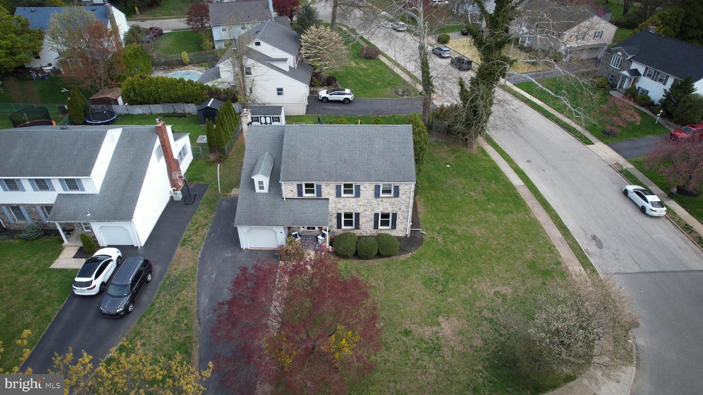 701 W Rolling Road, Springfield