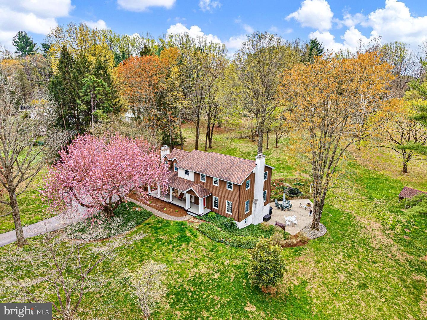 5 Old Orchard Lane