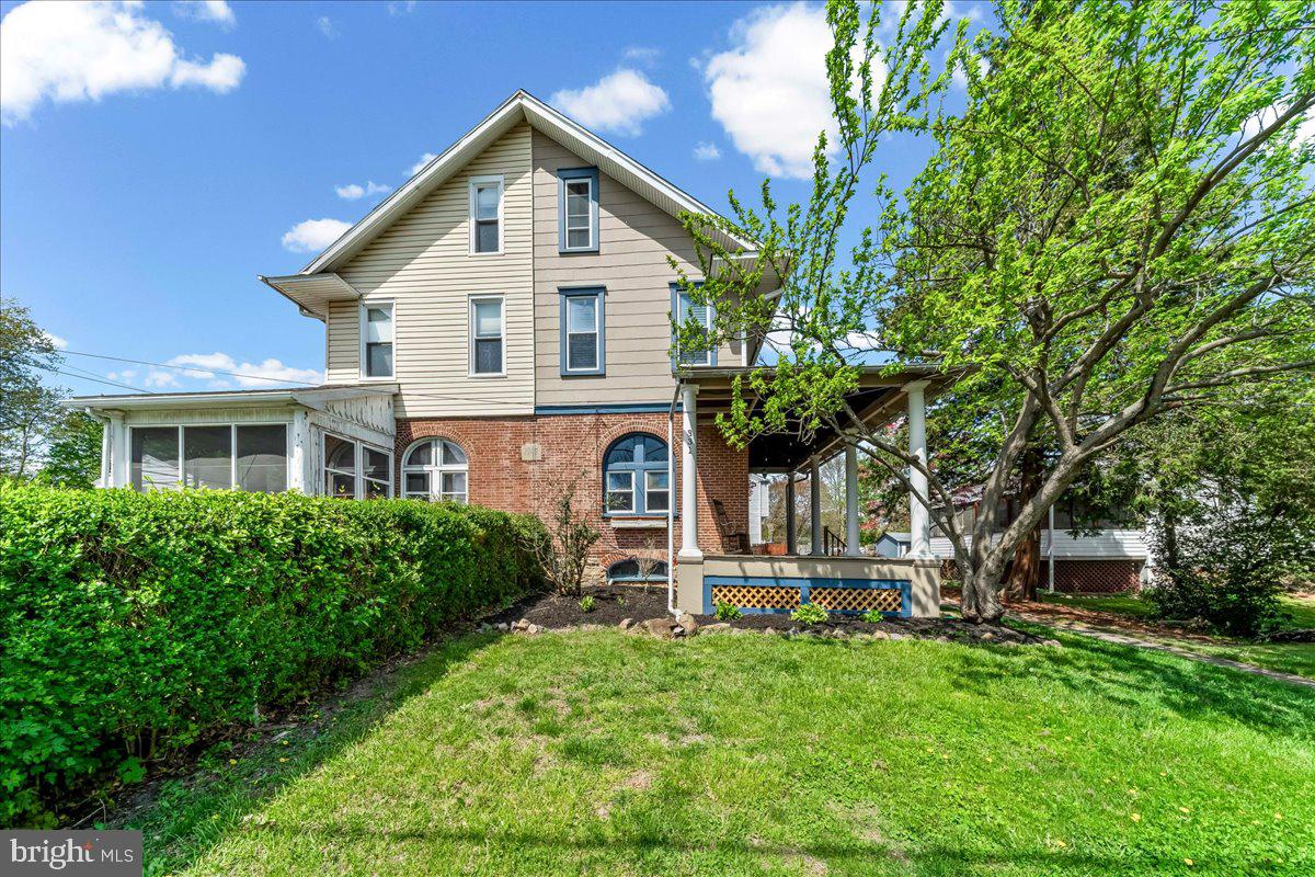 331 Yale Avenue, Morton