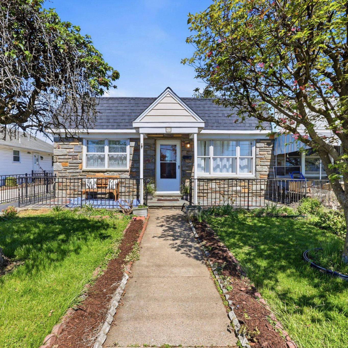 17 E Berkley Avenue, Clifton Heights