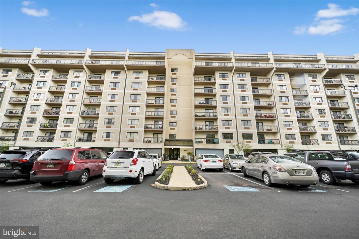 800 Avondale Road #6p, Wallingford