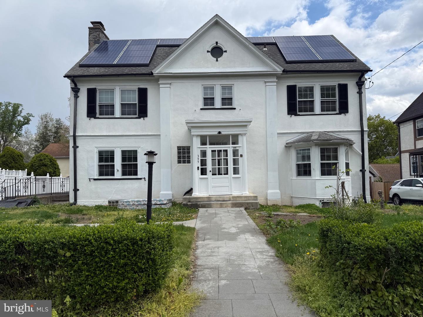 345 Congress Avenue, Lansdowne