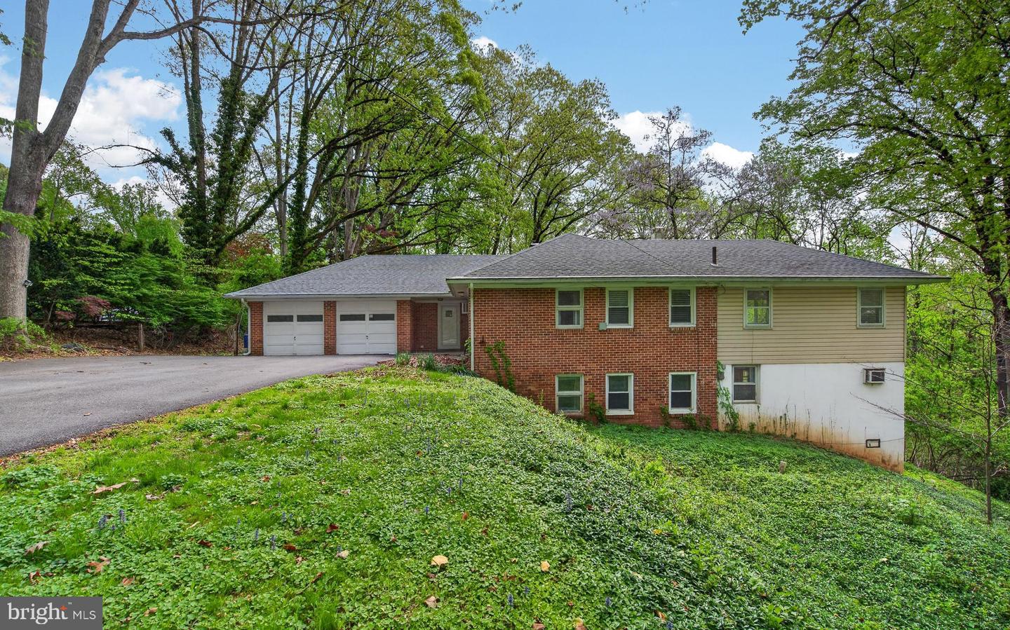 454 Kirk Lane
