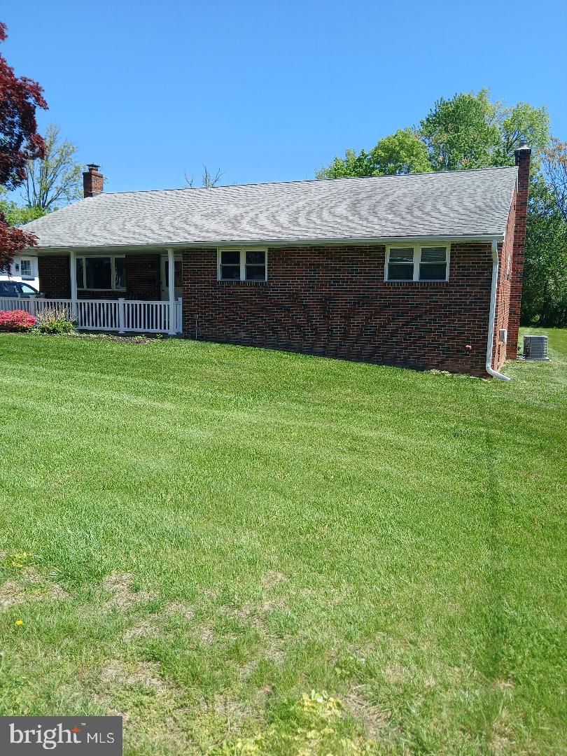 640 Wyndom Terrace, Holmes