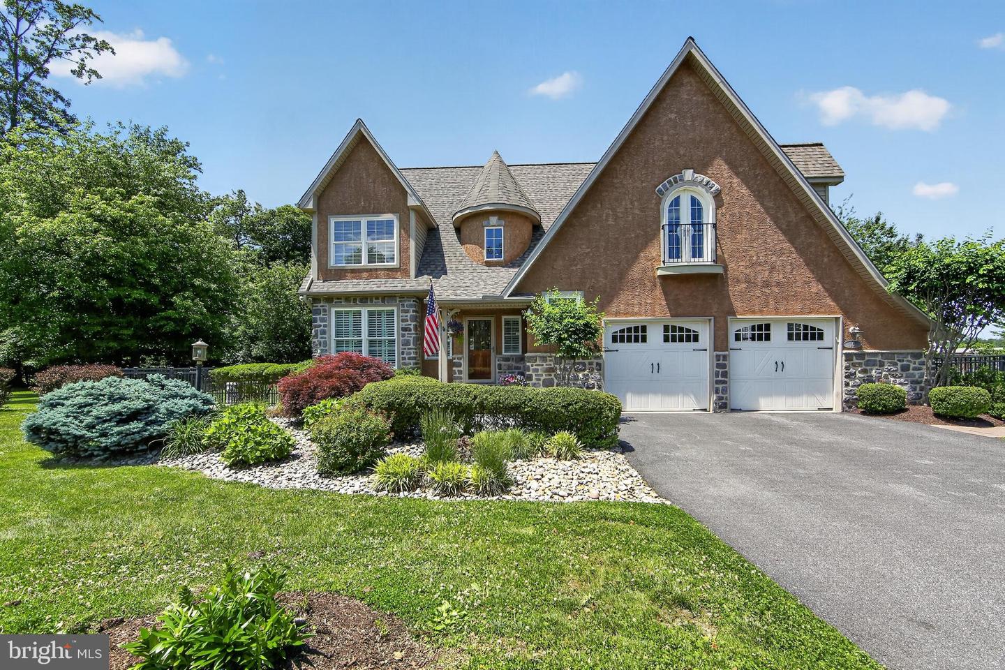 10 Kenmore Lane