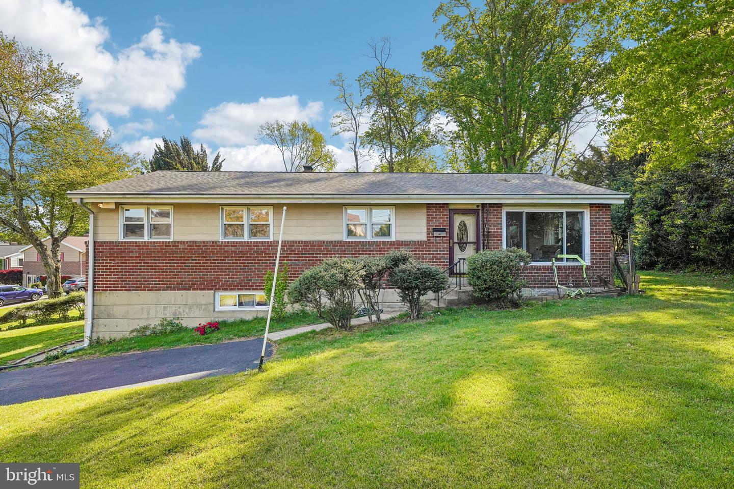 914 Westdale Place, Springfield