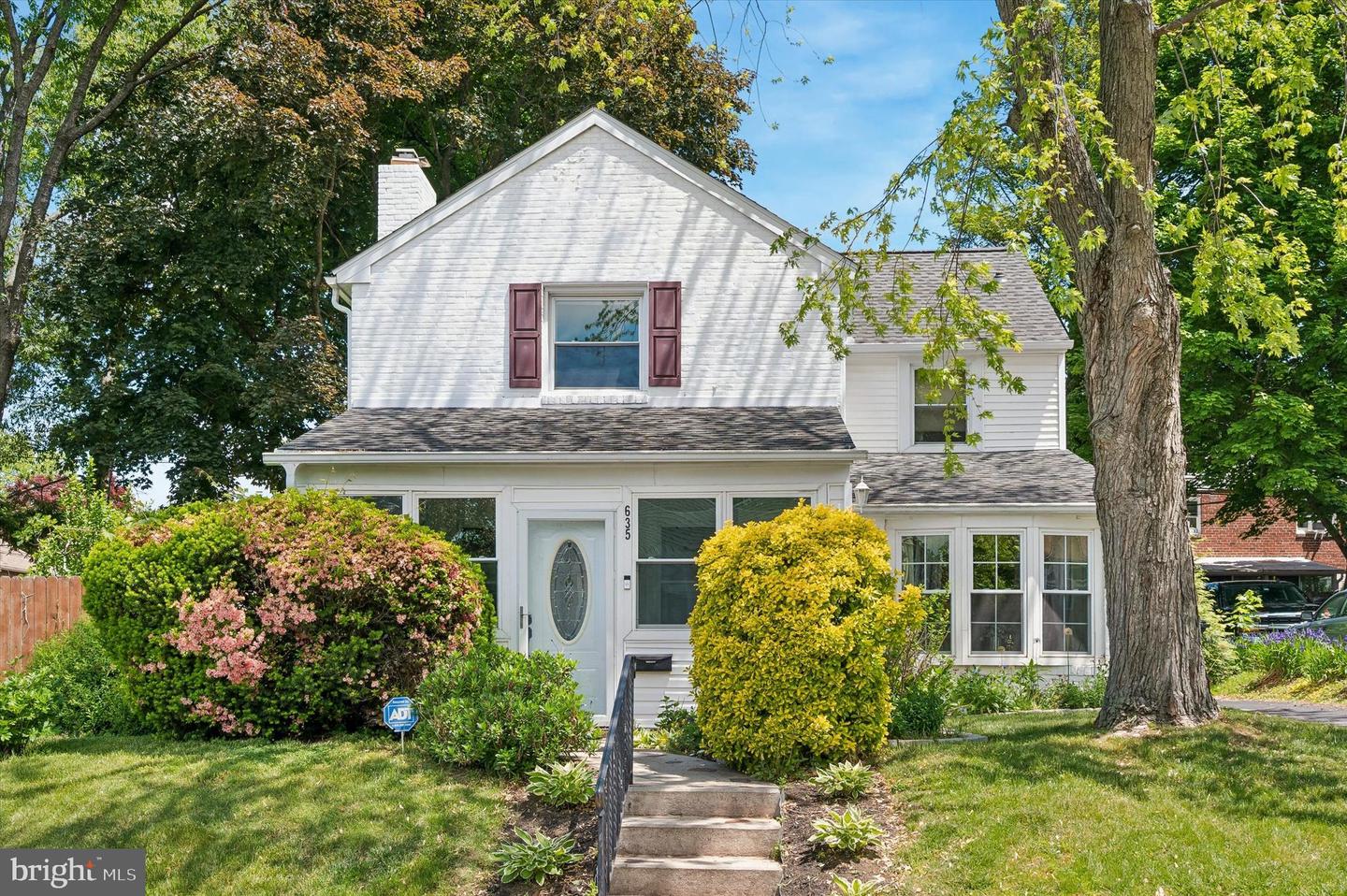 635 Lukens Avenue, Upper Darby