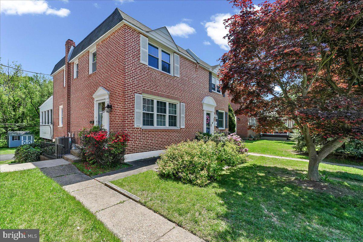 302 Lakeview Drive, Ridley Park