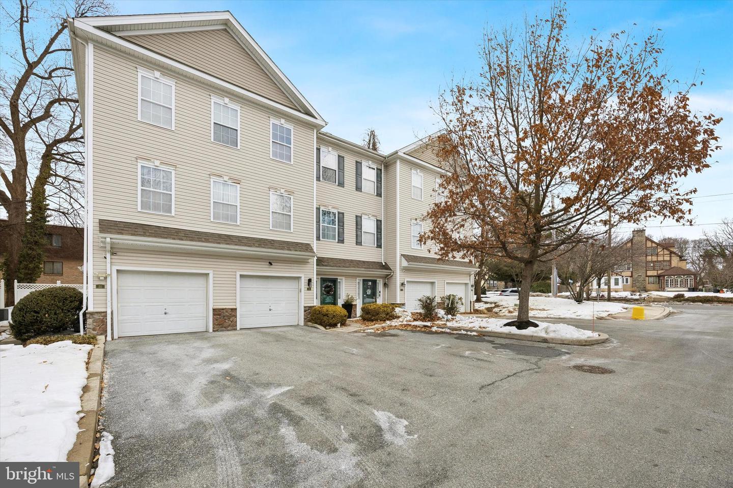 5 Hillview Circle