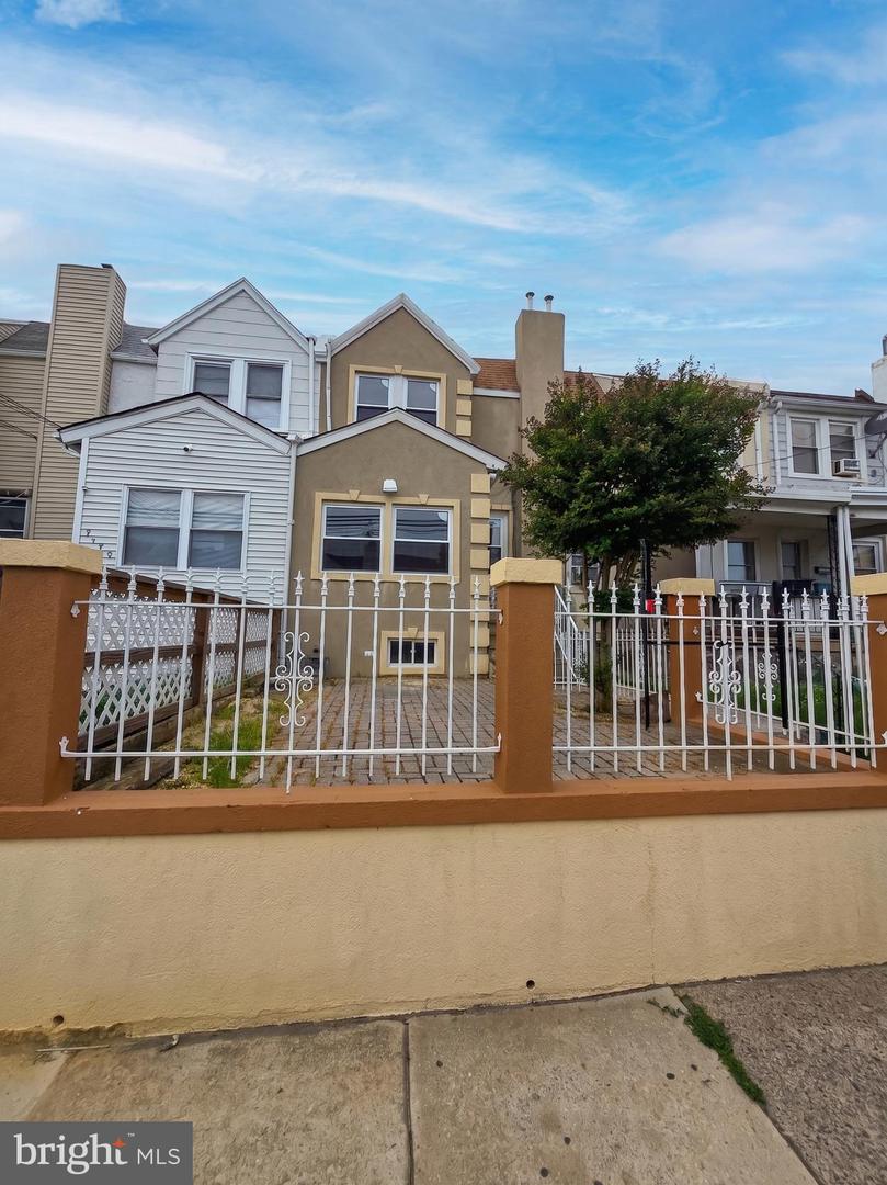 7153 Radbourne Road