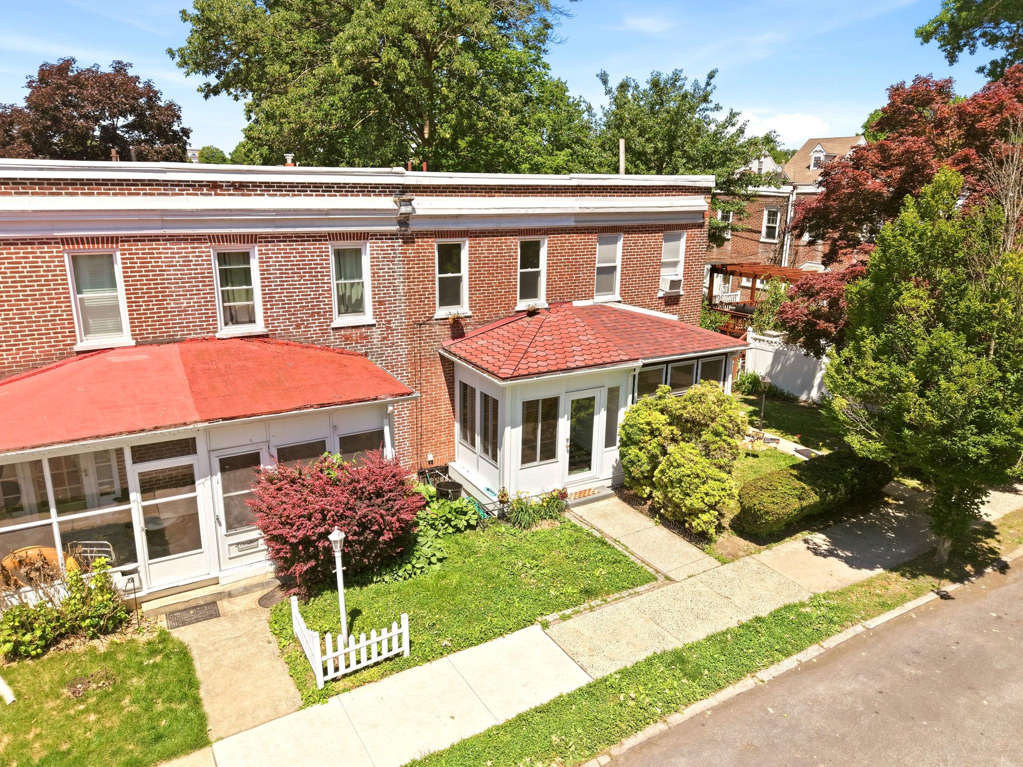 12 Manchester Avenue