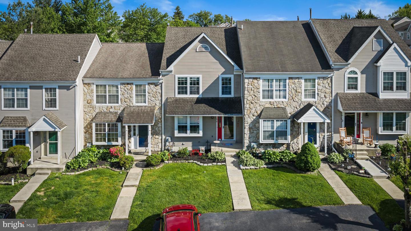 175 Megan Circle, Aston