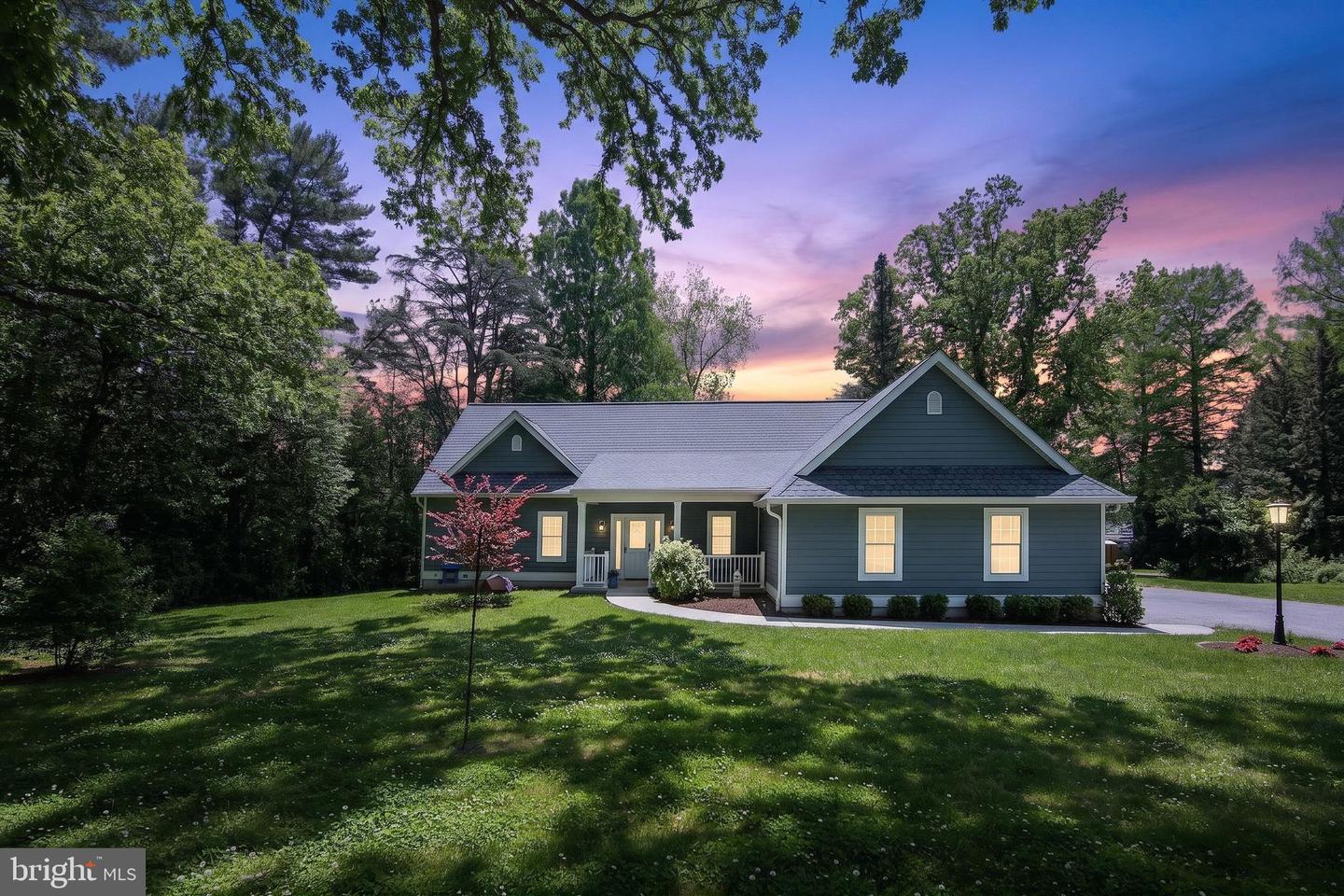 10 E Brookhaven Road, Wallingford
