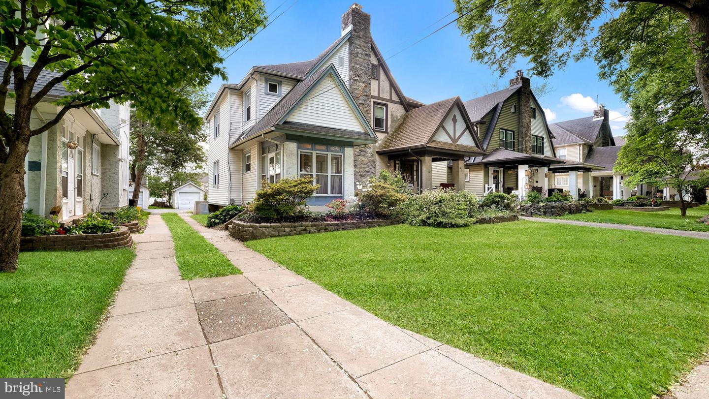 271 Ballymore Road