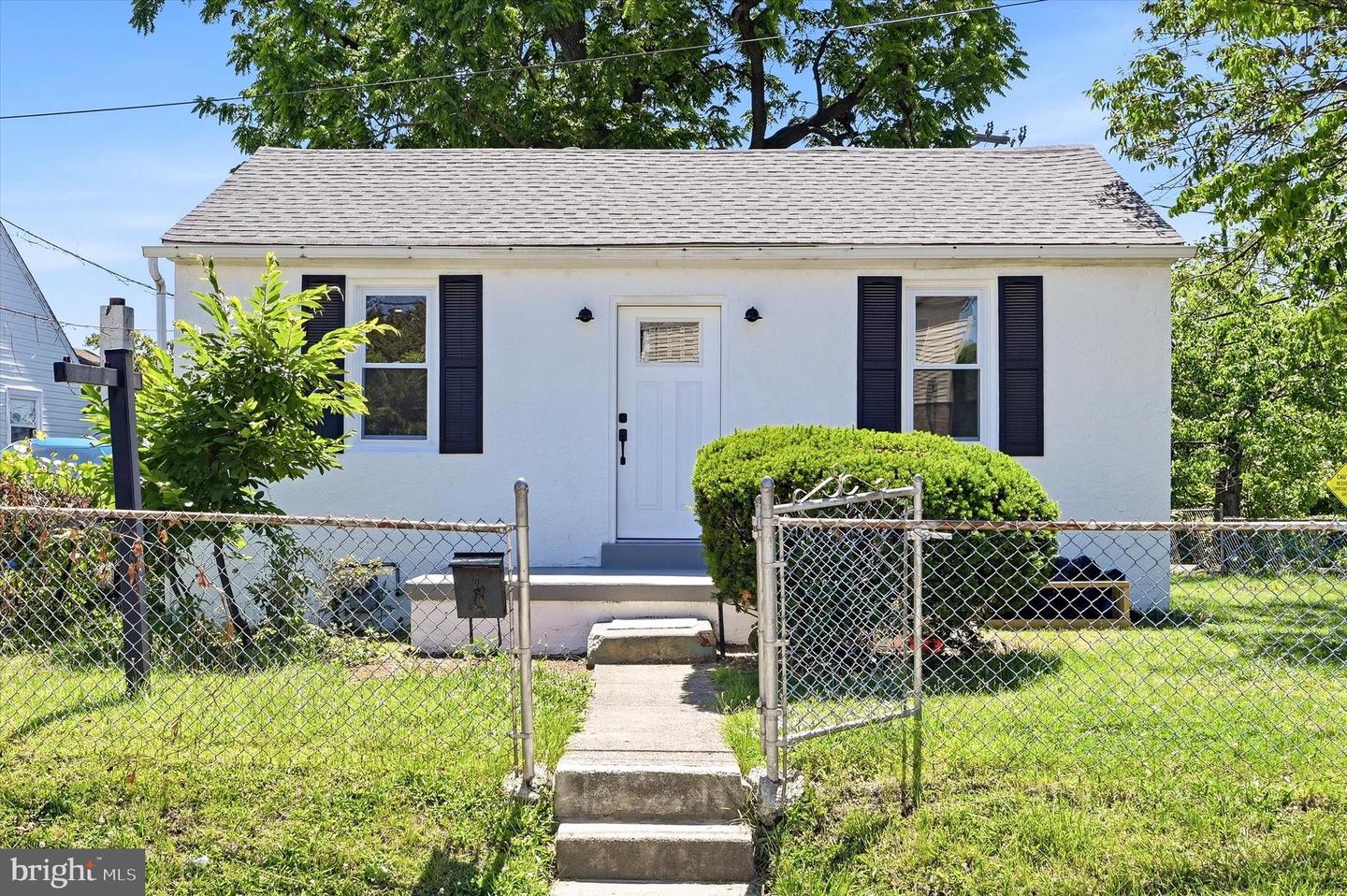 1022 Lawnton Ter