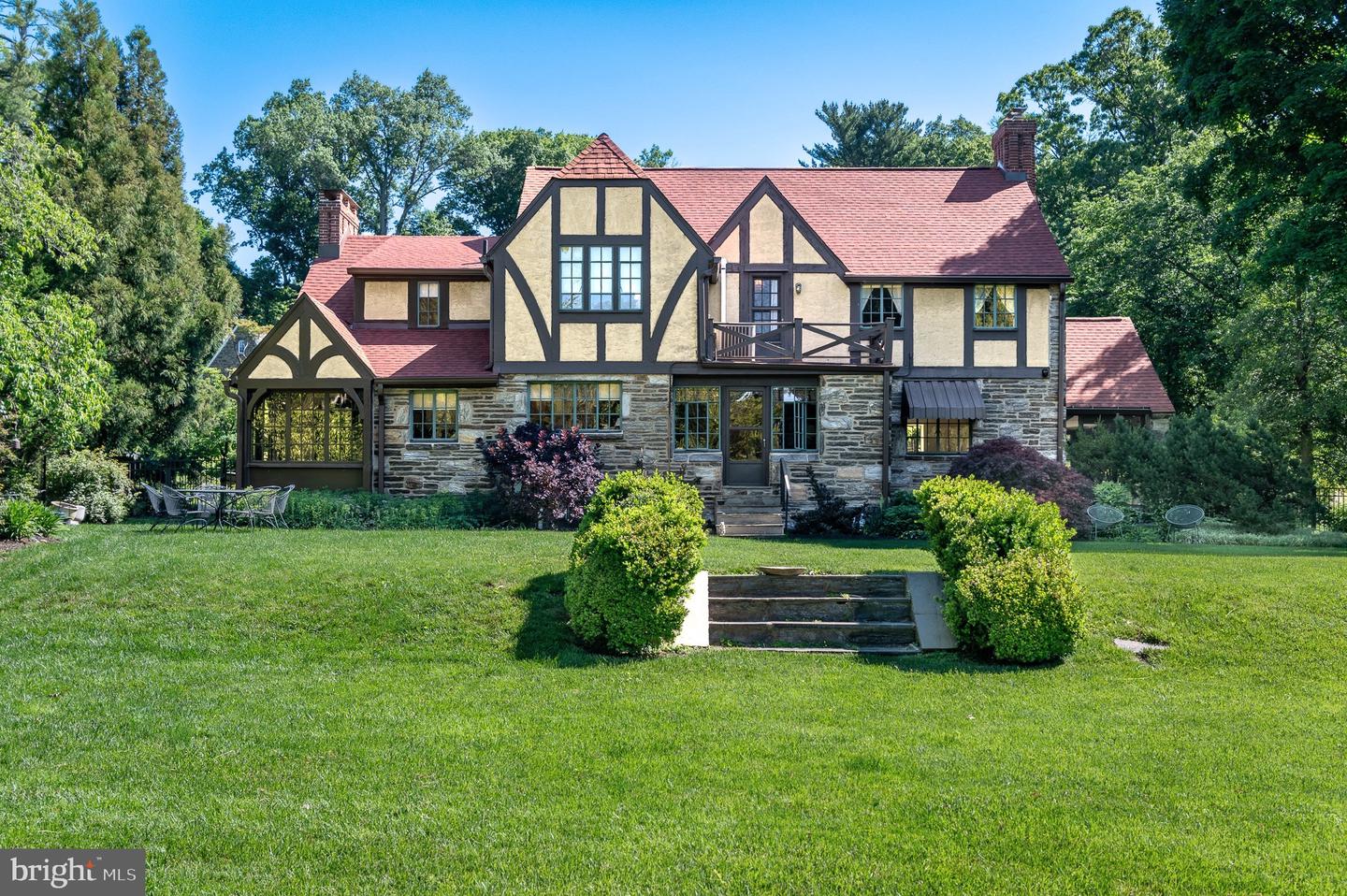 105 Stratford Road